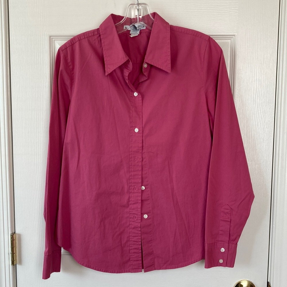 GAP Women’s Stretch Fitted Pink Button Down Blouse (size M)